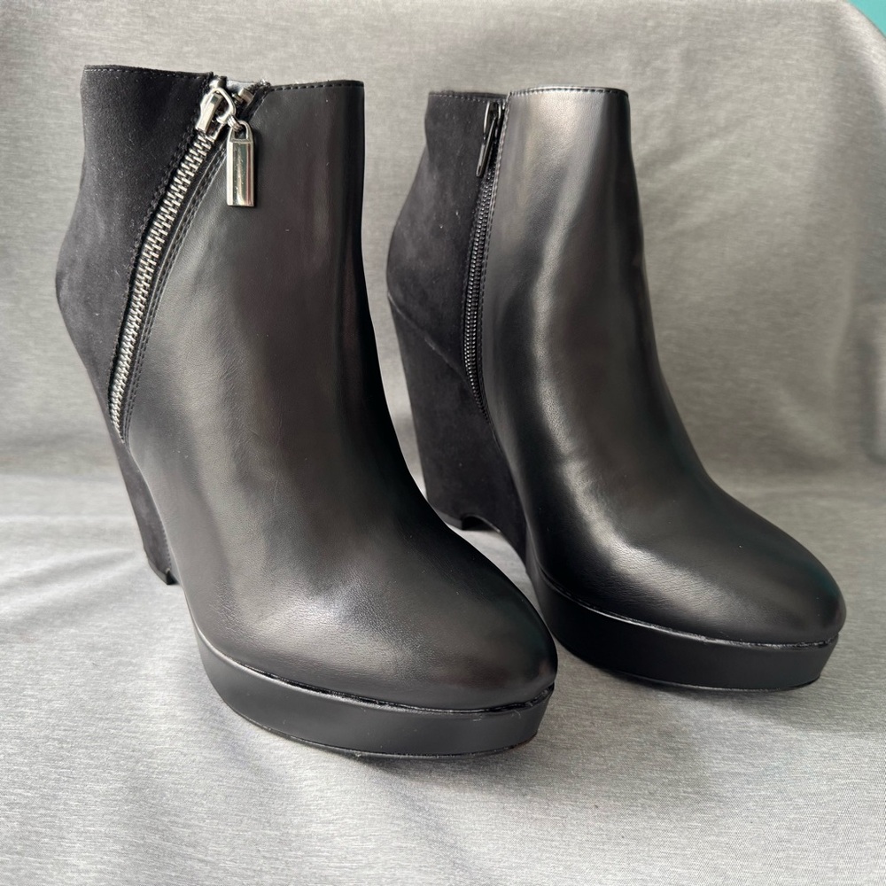 Carlos Santana Black Wedge Ankle Boots